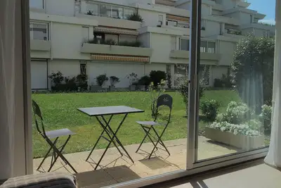 Image de T1 of 30 M2 near the beach of the basques with private parking space