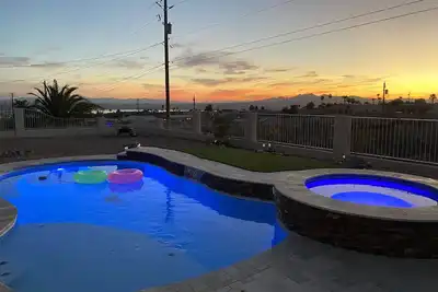Image de Vues époustouflantes avec piscine et spa