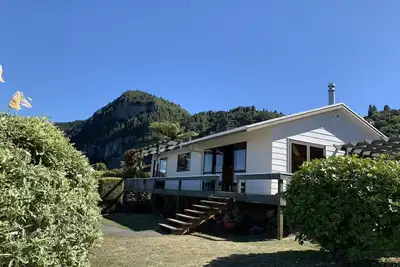 Image de Linga-Longa Lakeside Retreat