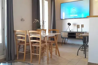 Image de Wifi, Smart Tv, Clim, Lave linge, rénové Lave-vaisselle, plaque induction, 5 pers