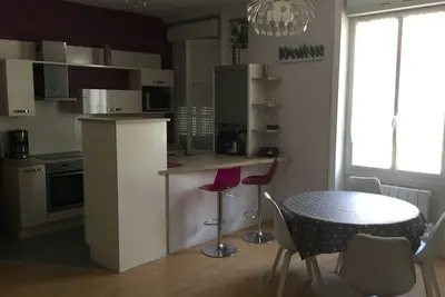 A 150 m de la grande plage des Sables d'Olonne T2 dans maison sablaise