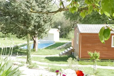 Image de Chez Gabriel et Julie - Bungalows 3 chambres avec piscine
