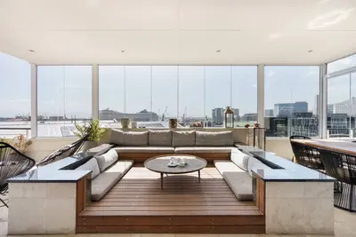 Image de Luxe VandA Marina Penthouse with Terrace and Direct Elevator