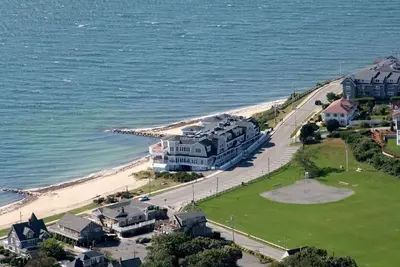 Image de Beachfront Condo on Private Beach in Falmouth Heights