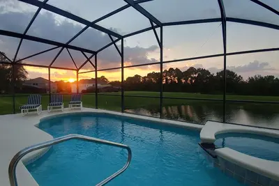Image de Spectacular Lake View - Game/Media Room - Vacation Home Close to Disney