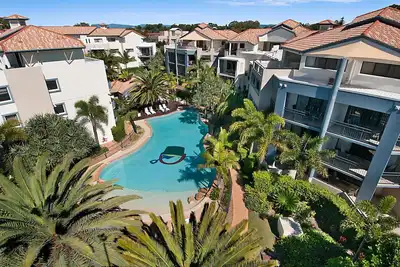 Image de Sandcastles on the Broadwater