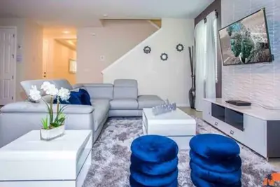 Image de 1528 Attractive Home with Private Pool and Spa