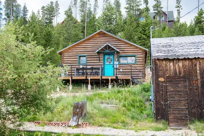 Image de Family Vacation in Sapphire Sage at Wild Acre Cabins