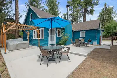 Image de Bear Slope View - Close to Slopes, Pet Friendly, Fenced Yard, Hot Tub