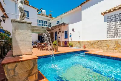 Image de La Casa de Maíta Encinas Reales by Ruralidays
