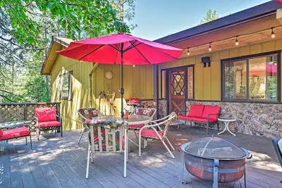 Image de Home w\/ Serene Deck in Twain Harte!