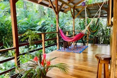 Image de R1 Casonita Cabin nestled in the jungle