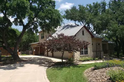 Image de Peaceful 2 Bd\/2 Bath Separate Apt(no shared space)