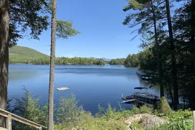 Image de Winnipesaukee waterfront home -- make memories with family & friends