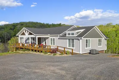 Image de Lakefront Getaway at Swan Seymour w\/ Kayaks