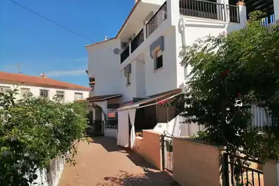 Image de Semi-detached duplex for 7 guests 100 meters from Calabardina beach.