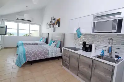 Image de Beachfront Modern Loft with Large Private Terrace
