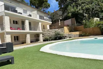 Image de Avignon La maison des roses 3 💐