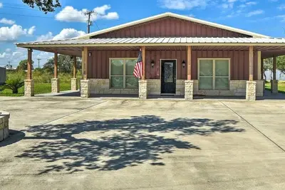 Image de Polish Paradise - 3 Bedroom, 2 Bath Barndominium