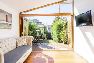Image de Luxury Colonial Terrace House in the Rocks