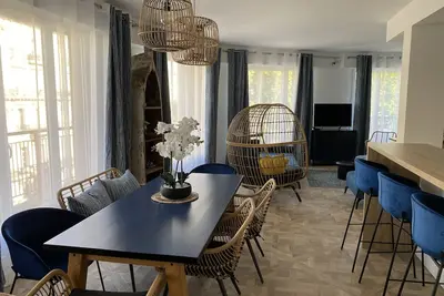 Image de Magnifique loft 4* sur la Canebière. Marseille. Climatisé. Arrivée autonome.