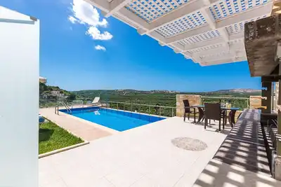 Image de Kampos Villa Ii, Nature Living with Heated Pool