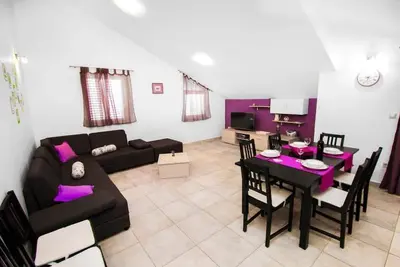 Image de Apartment Lavender, 200 m to the beach, 6-8 people, free WiFi, terrace, Bbq