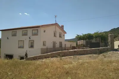 Image de Rural House Ideal For Celebrations, Large Living Room, Barbecue, 18 People
