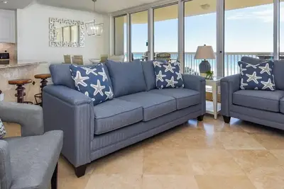 Image de Beachfront chic 3-bed, 3-bath w/private balcony in Destin! 🌺🌴💙