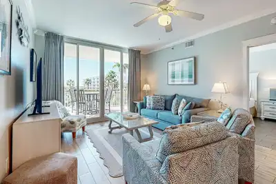 Image de Stunning, Spacious Condo At Waterscape Steps To Beach Lazy River