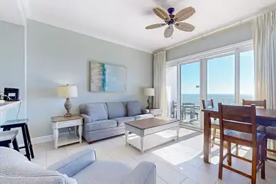 Image de Picturesque condo directly on the beach with incredible Gulf views