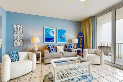 Image de 11th-Floor Gulf-Front Condo with Private W/D and Shared Pool