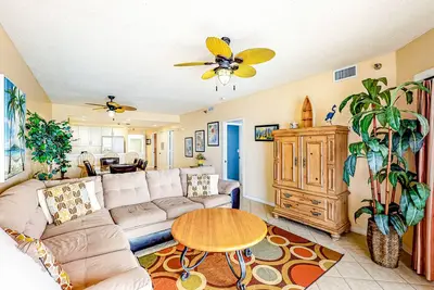 Image de Incredible Gulf Front Condo Onsite Pools, Fitness Center, Dry Sauna