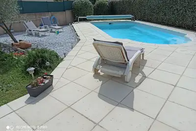 Image de Drome provençale-Dépendance de 40m2, . Tout confort. Jacuzzi 4 places Clim. . .