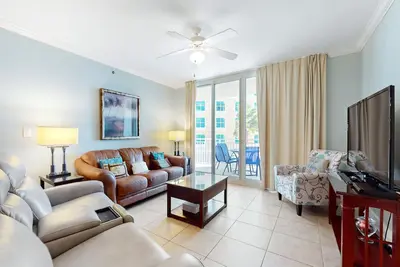 Image de 3rd Floor Spacious Condo At Waterscape Children's Playground, 2 Hot Tubs