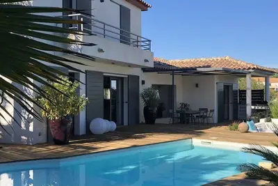 Image de Magnifique Villa Contemporaine Vue Mer Sur Les Hauteurs De Bandol