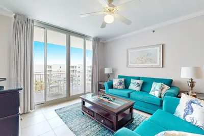 Image de Inviting, Spacious Condo On Okaloosa Island Waterfall, Lazy River