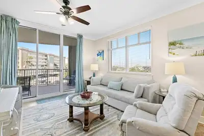 Image de Pretty 3rd Floor Condo Gulf Front, Nearby Shopping & Dining