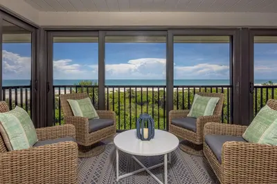Image de Stunning Gulf Front Three Bedroom Sanibel Condo