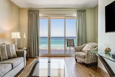 Image de Sixth Floor, Oceanfront Gulf-Front Condo w/ Shared Pool