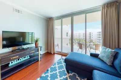 Image de Warm, Welcoming Condo On Okaloosa Island 490 Feet Of Private Beach