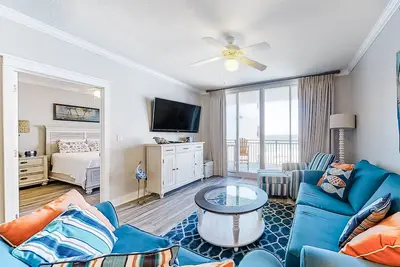Image de 5th Floor Condo On Okaloosa Island Steps To Beach Lazy River