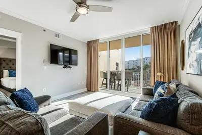 Image de Cozy 'At Home' Condo At Waterscape Children's Playground, 2 Hot Tubs
