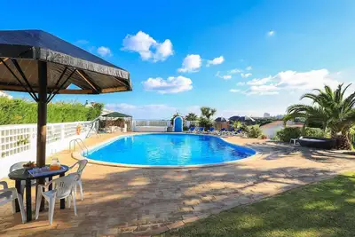 Villa Brejos by Gabi Miguel