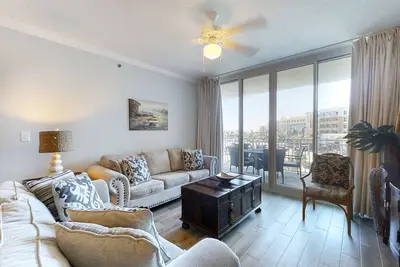 Image de 3rd Floor Welcoming, Coastal Condo At Waterscape Playground, 2 Hot Tubs