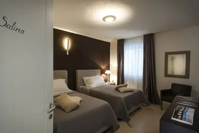 Bb22 Apartment 10 G