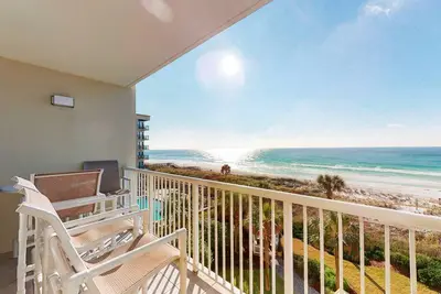 Image de Gorgeous Beachy Condo On Okaloosa Island Gulf-Front Views Close To Activities