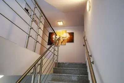 Image de Newly renovated 5 star apartment (100sqm) with 2 bedrooms and bathroom with wellness shower