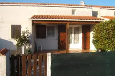 Image de Maison Ile d'Oleron dans village de charme