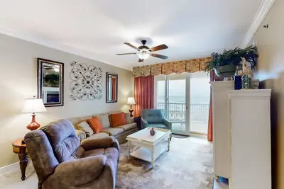 Image de Gulf front Condo w/ Pools, hot tub onsite, Nearby Dining and attractions